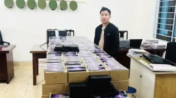 تم توجيه الاتهام إلى ثلاثة أفراد واعتقالهم بتهمة بيع أكثر من 1000 هاتف سامسونج مزيف على مستوى البلاد.
